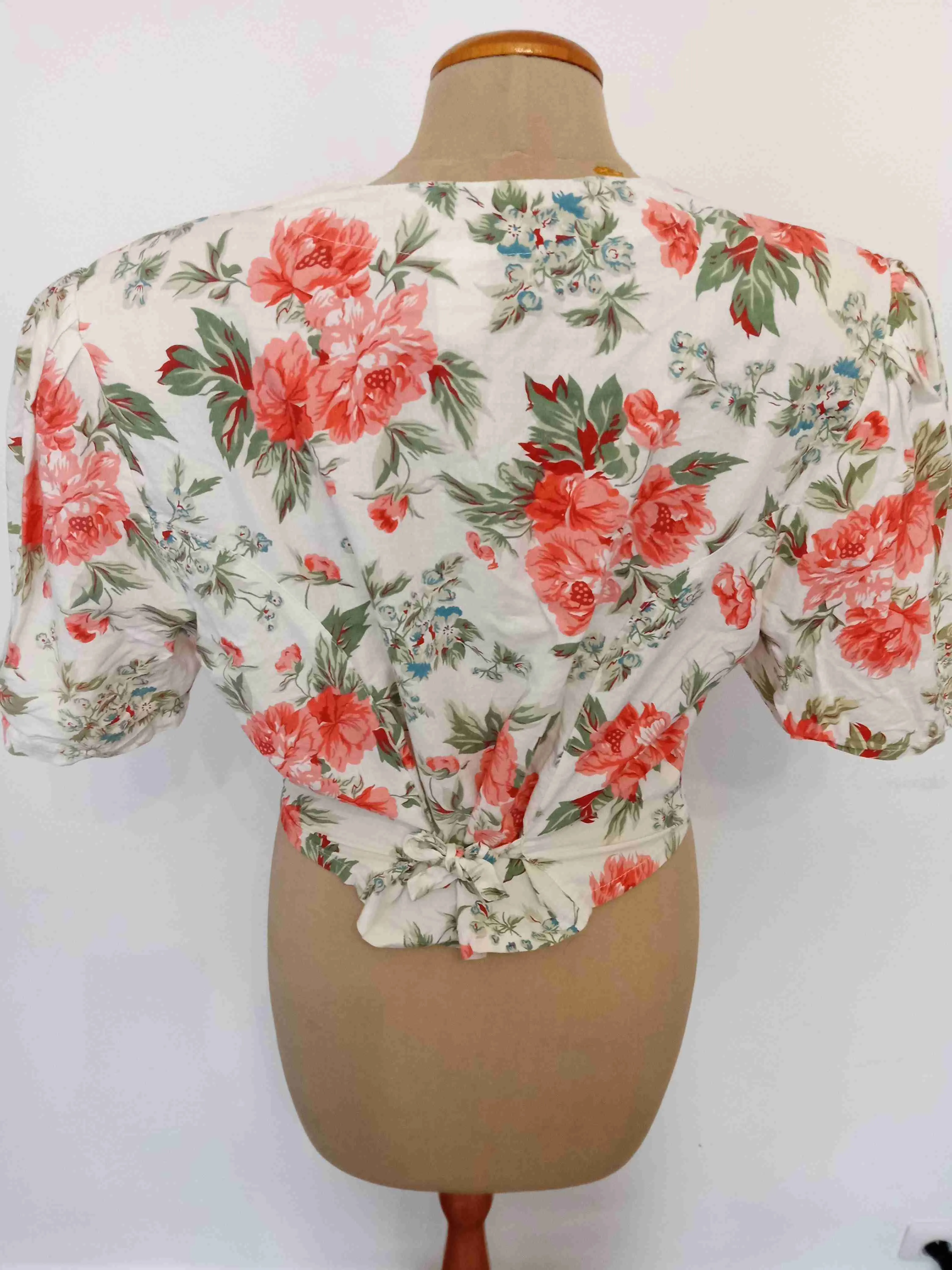 Crop top à fleurs