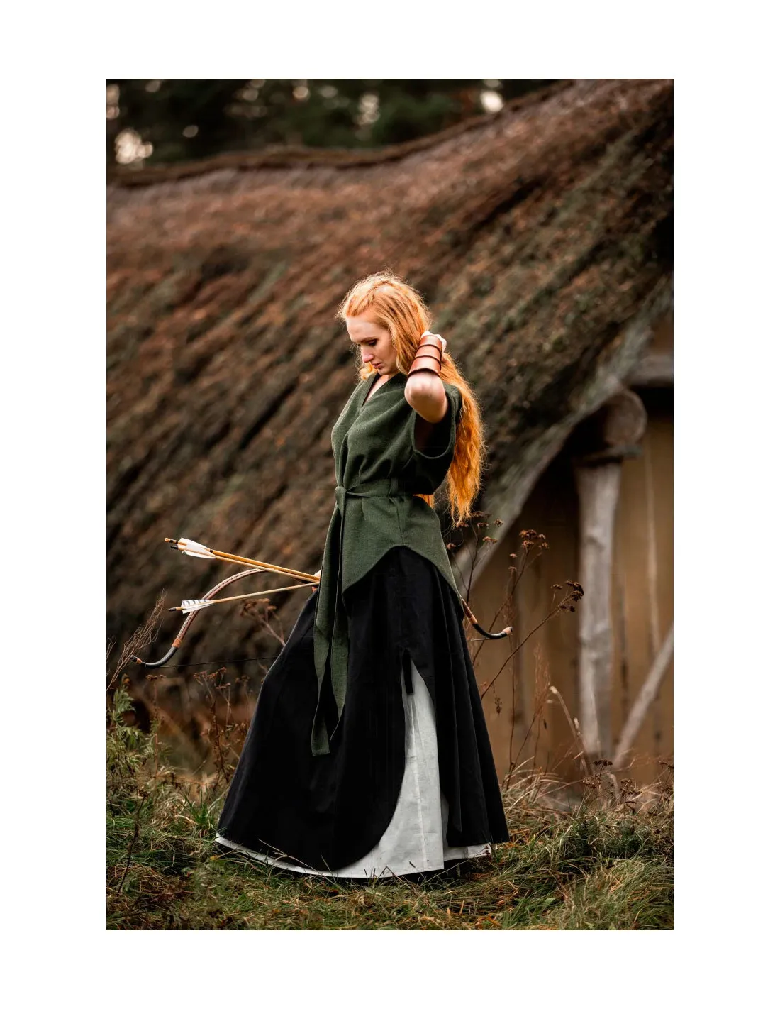 Jupe médiévale modèle Elise, noir-naturel ⚔️ Boutique Épées
