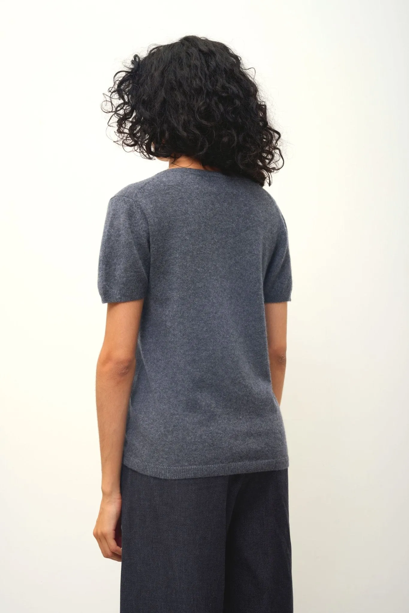 KALI t-shirt col v anthracite chiné 100% cachemire
