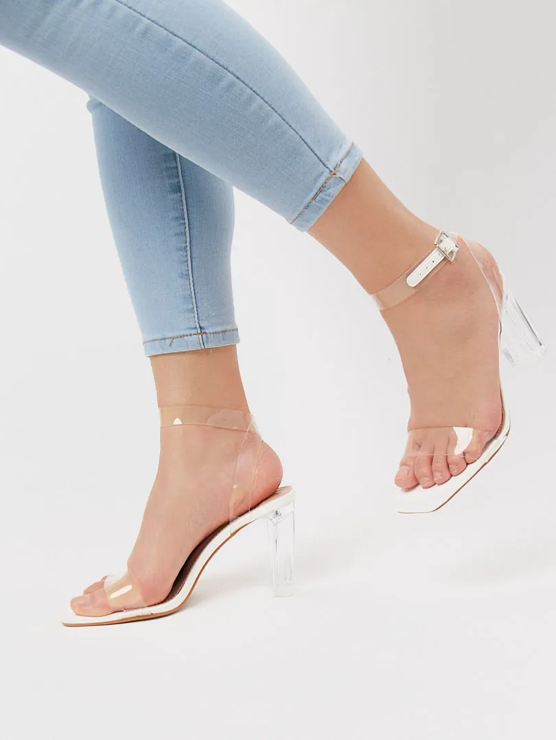 Sandale avec talon et strass transparents ajustable
