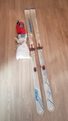 Skis rando course dynafit 161cm avec peaux 