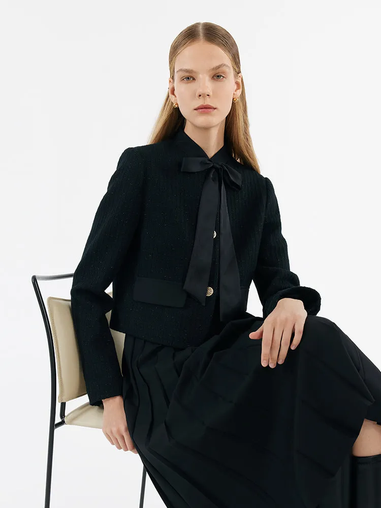 Veste courte avec rabats et demi-jupe, costume deux pièces